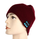 GORRO DE TRICÔ C FONE USB CARREGÁVEL.