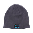 GORRO DE TRICÔ C FONE USB CARREGÁVEL.