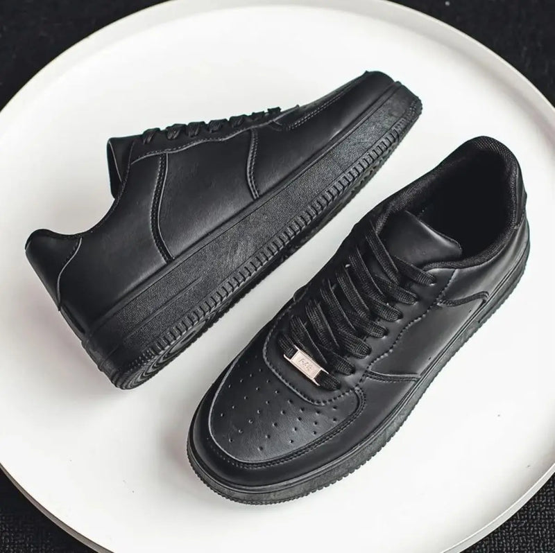Vulcanized Men's Sneakers, Men's Sports Shoes for Walking, Outdoor Sneakers, Soft Ssole, Autumn, 2023