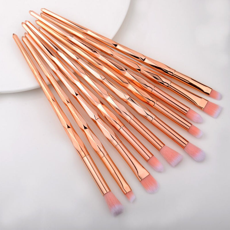 CONJUNTO DE PINCÉIS PARA CÍLIOS SOMBRA OLHOS RÍMEL E OUTROS.